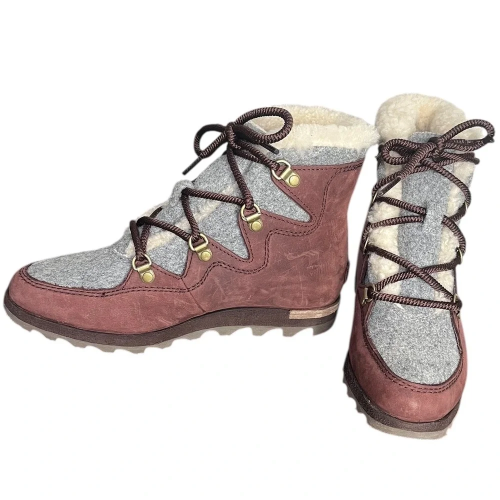 NWOB Sorel Women's SneakchicAlpine Waterproof‎ Booties Cattail.Size 7